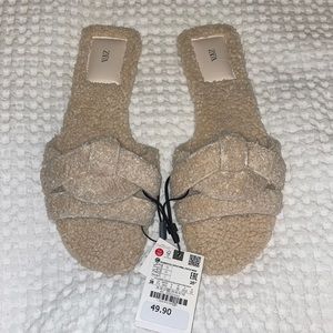 NEVER WORN Zara Sandals *holding till 9/5/23*